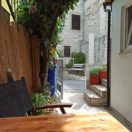 Apartment Sonja Premantura