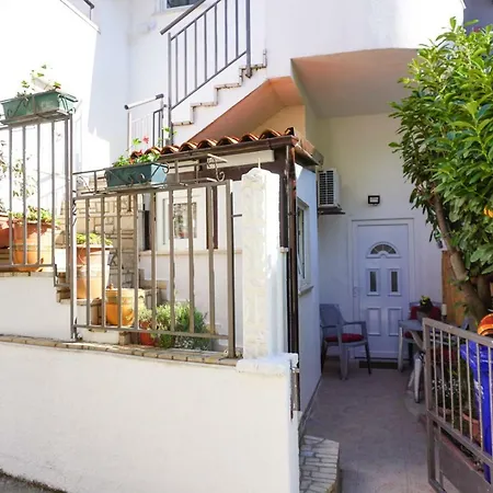 Apartment Sonja Premantura